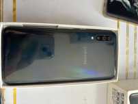 Продам телефон samsung А50