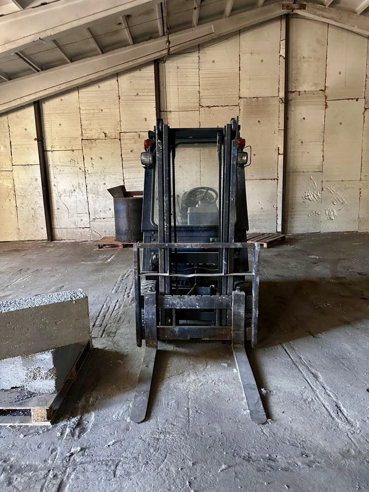 Погрузчик вилочный Японский Komatsu