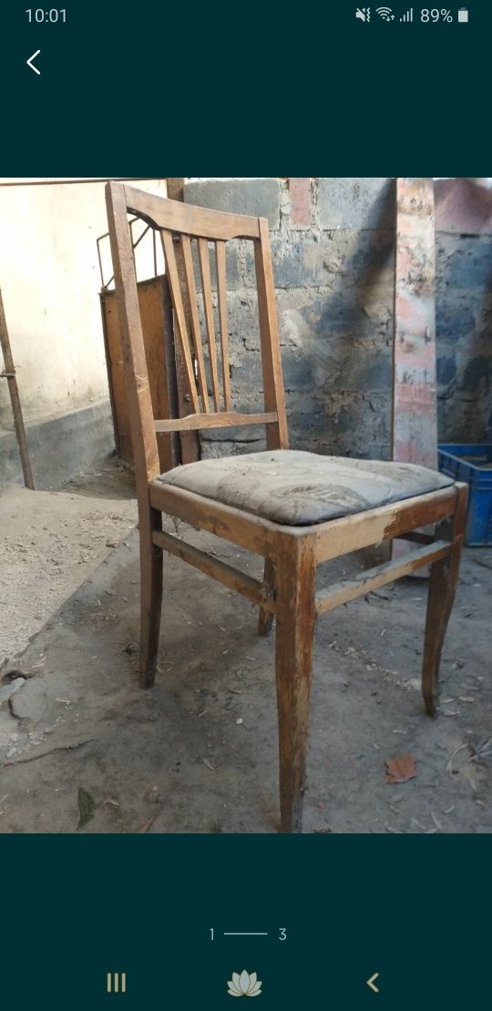 Продаётся старинный стол и стулья