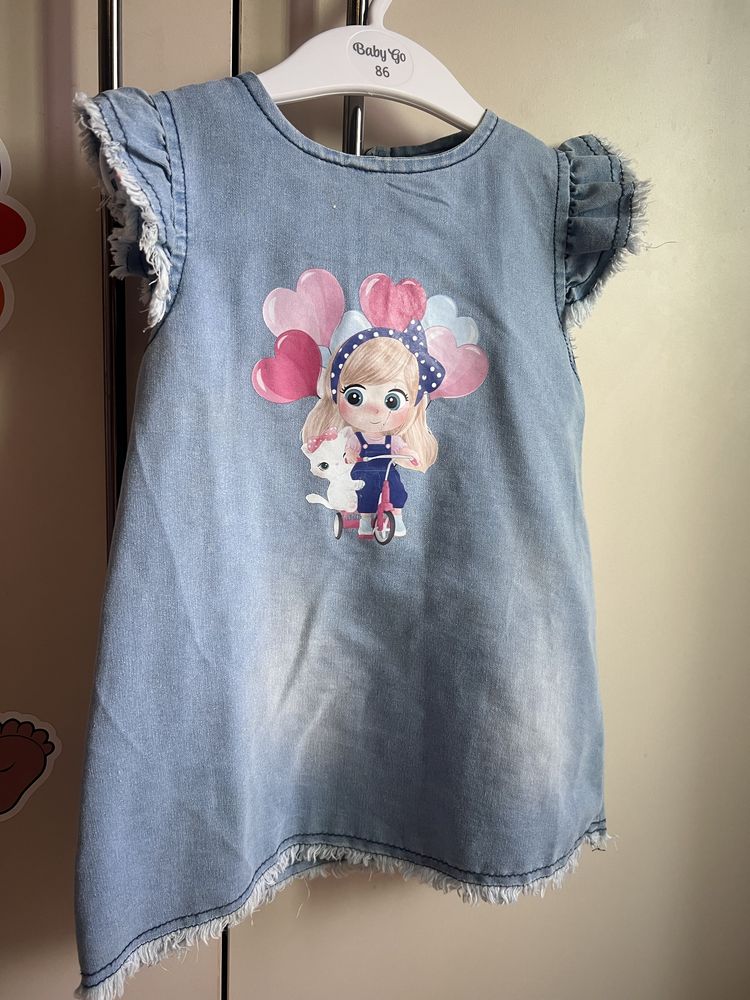Продам детские платья