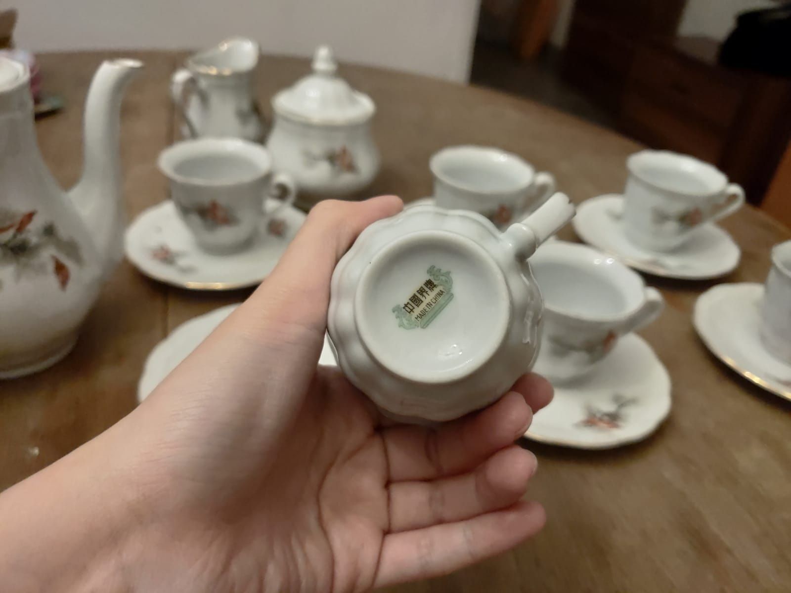 Фарфоровый кофейный сервиз