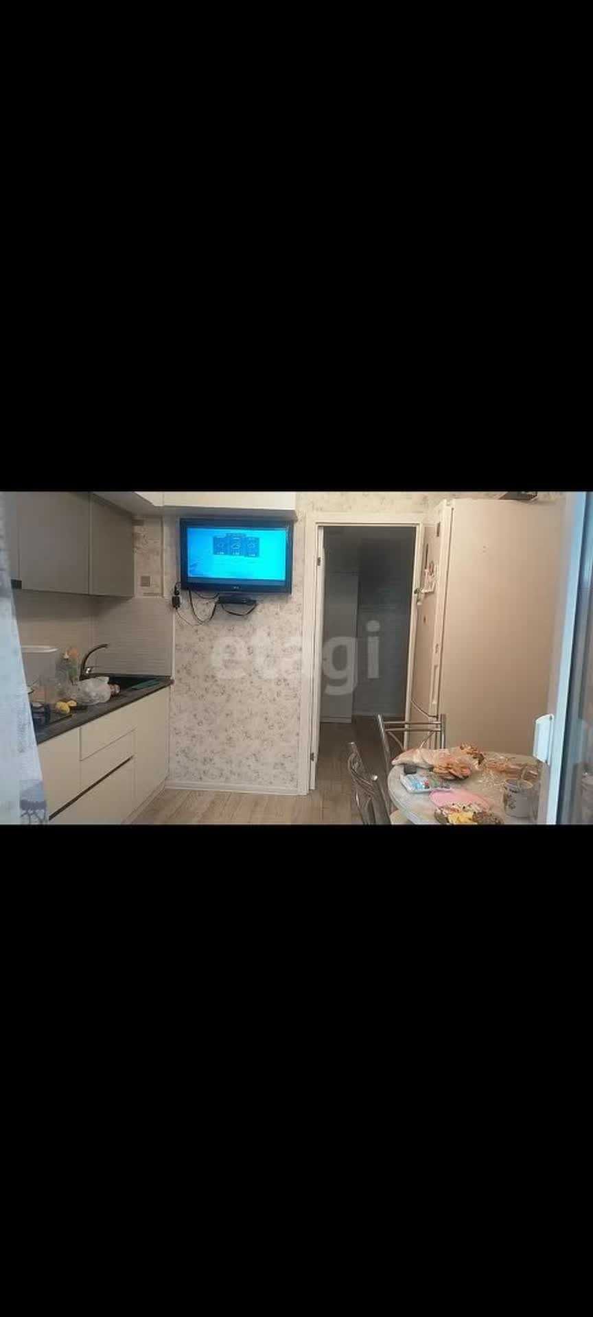 Продам 2х комн квартиру