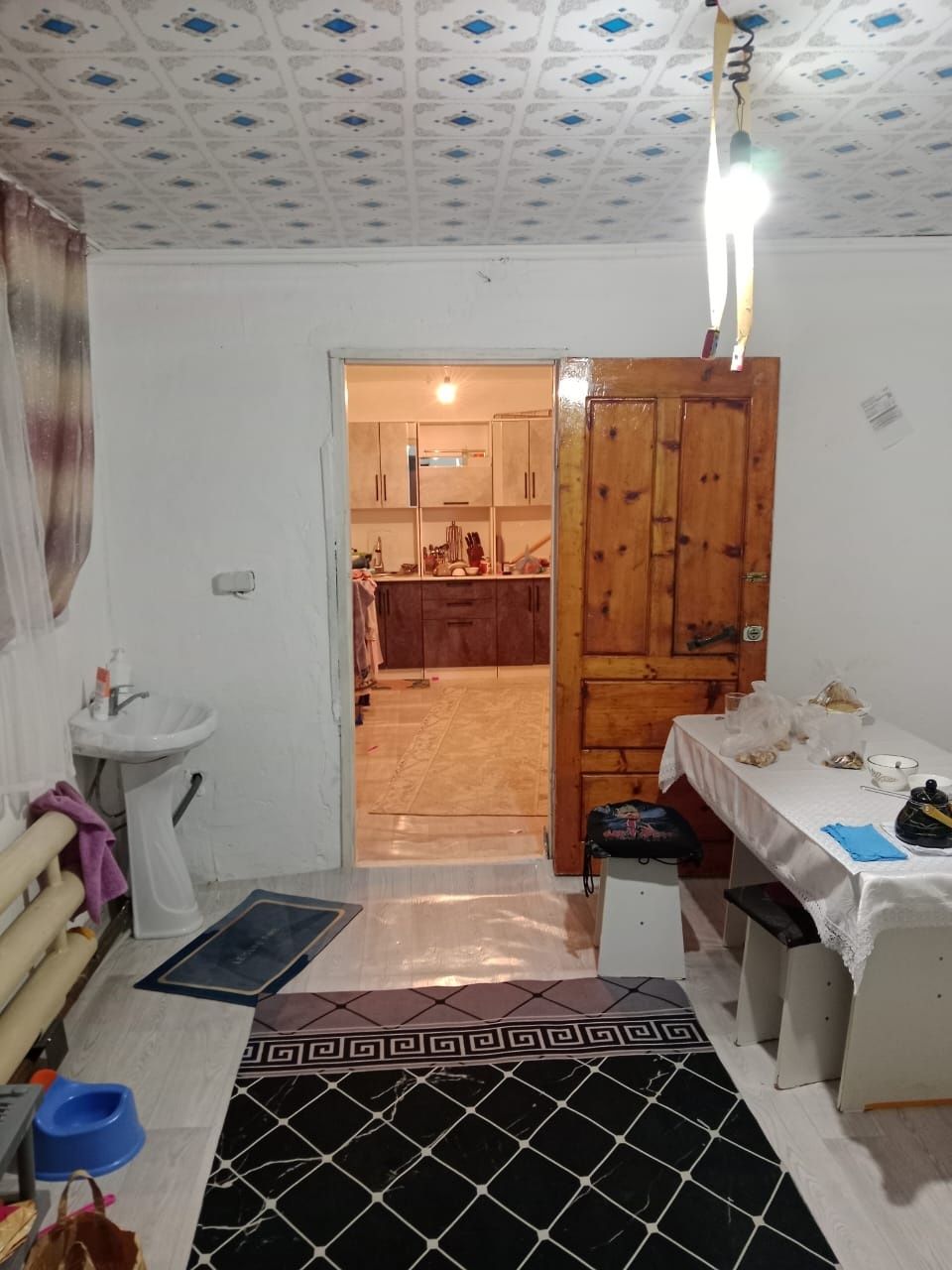 Жер үй сатылады немесе 2 бөлмелі этаж үйге обмен