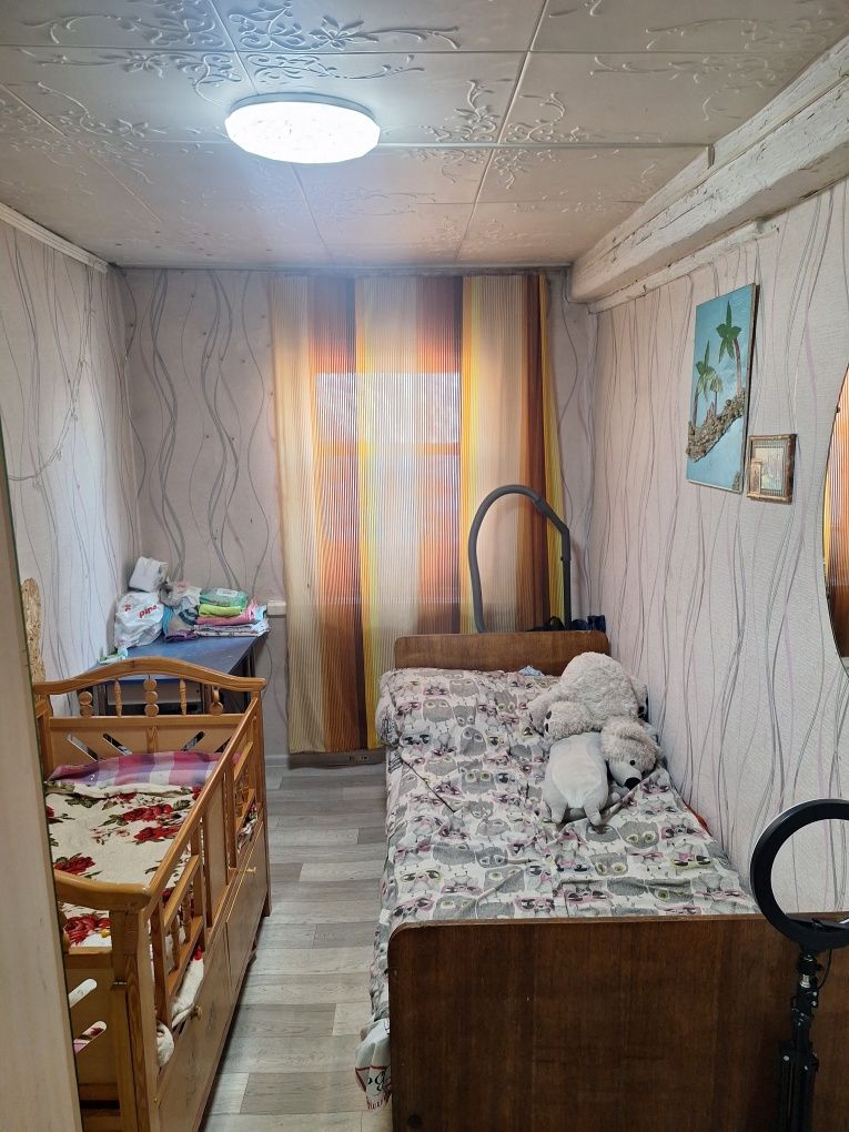 Обменяю двух комнатный  дом на однокомнатную квартиру