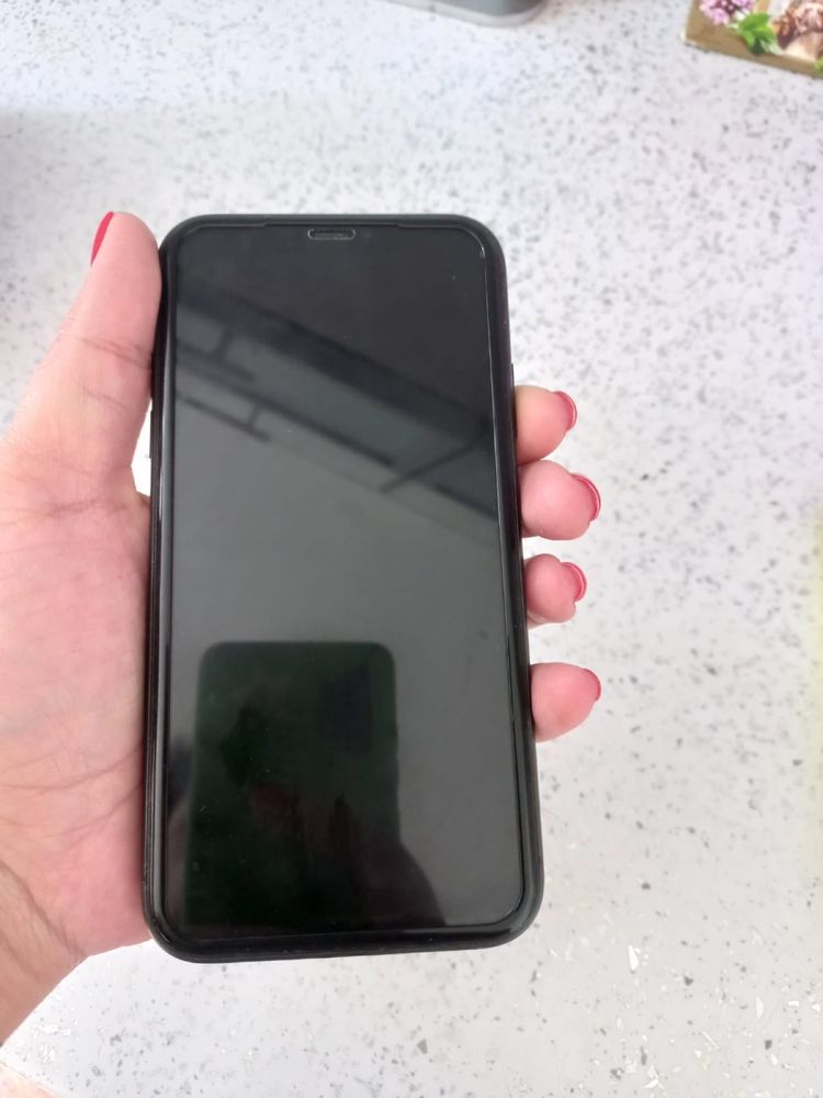 iphone 11 обменяю,128 памяти в отличном состочгии