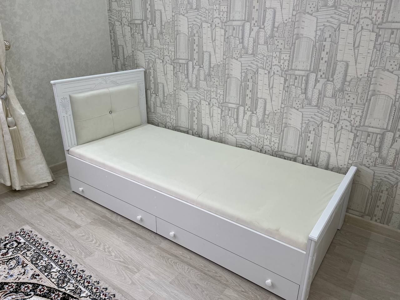 двух яростное крават