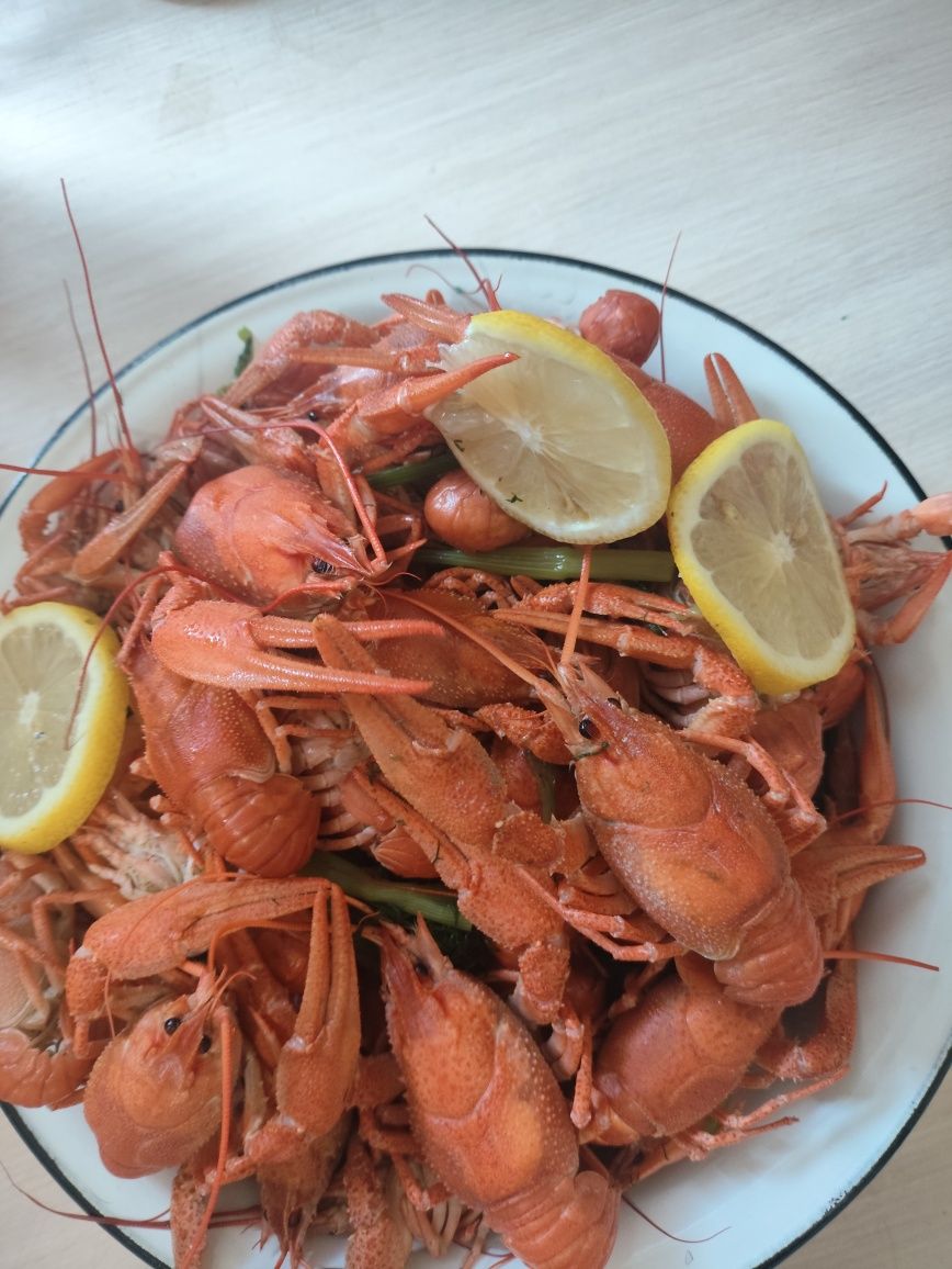 Раки варенные с доставкой бесплатно