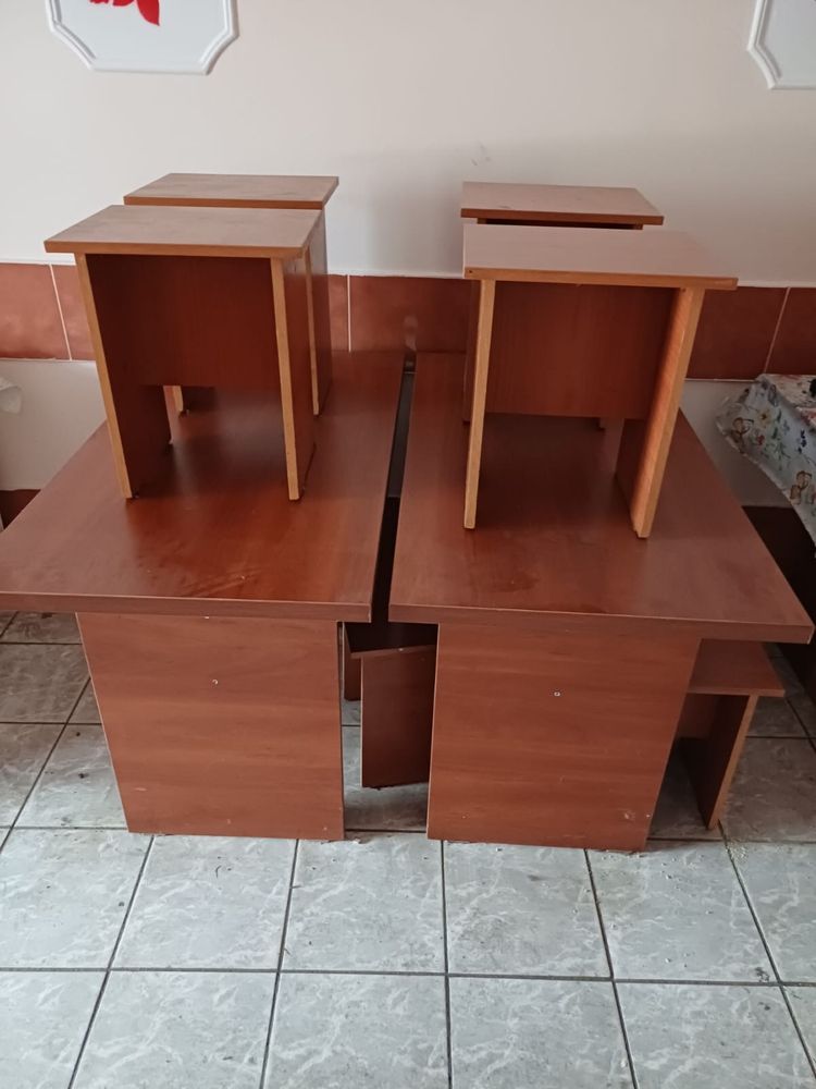 Продам столы, табуретки