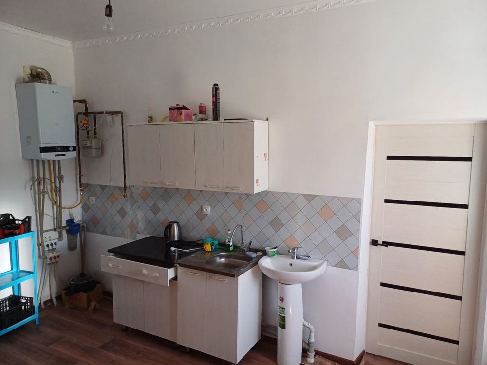 Қорқыттың аяғында Сағынбаевтяң бойында 3 бөлмелі үй сатылады