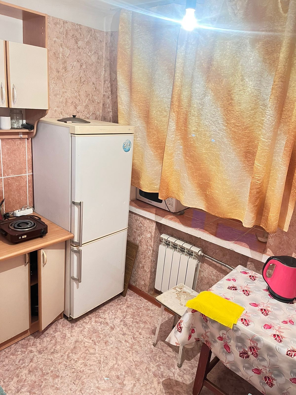 Сдам 2х комнатную в центре
