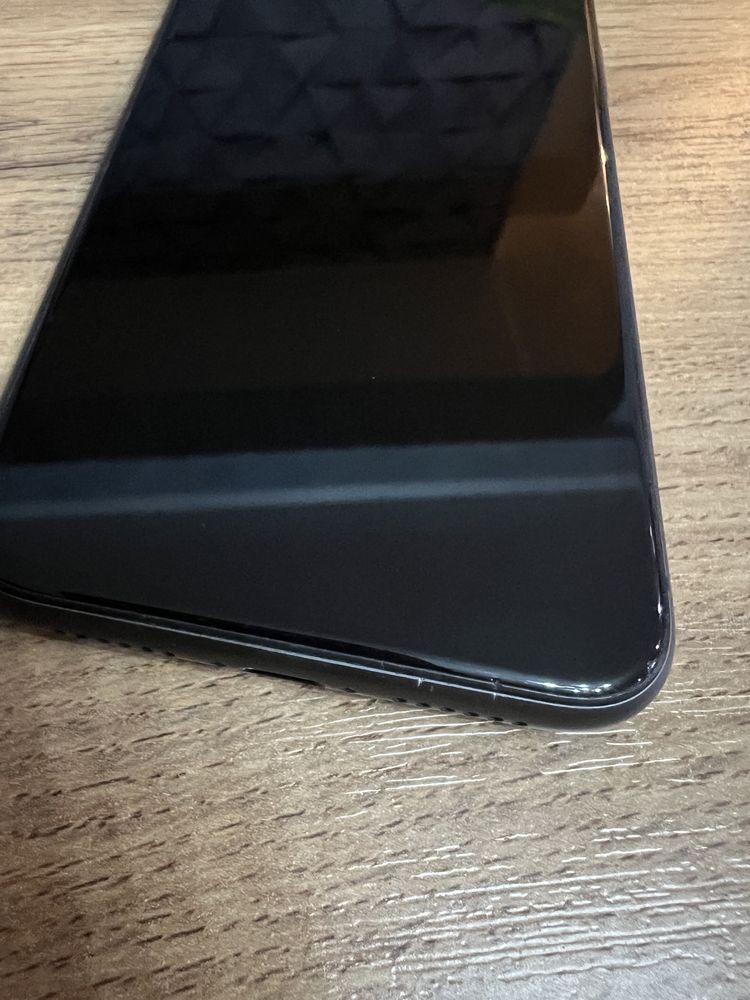 Продам iphone 11 black 64gb
