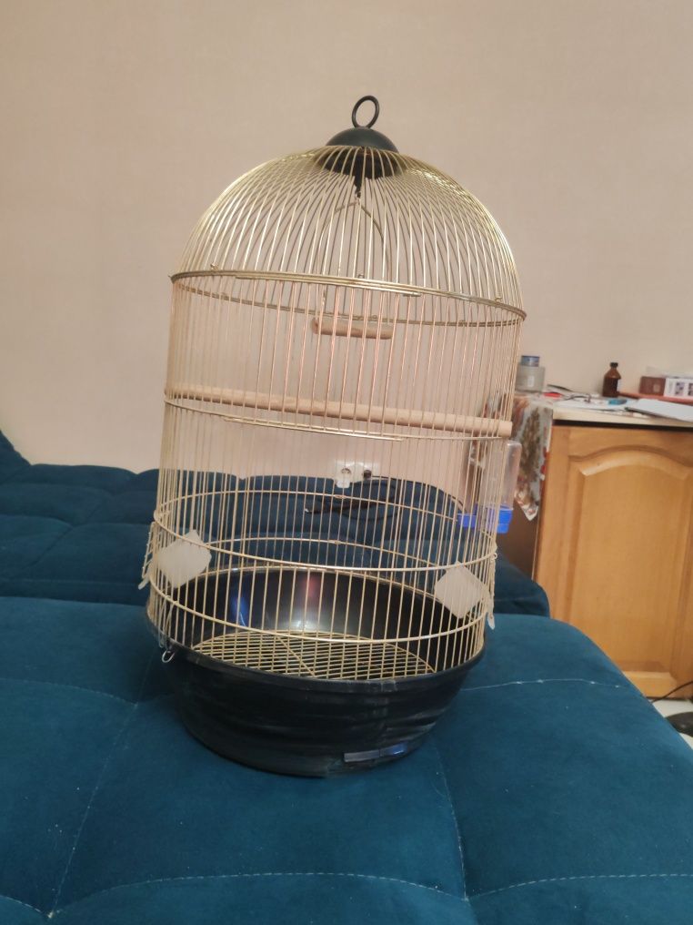Продам клетку для птиц
