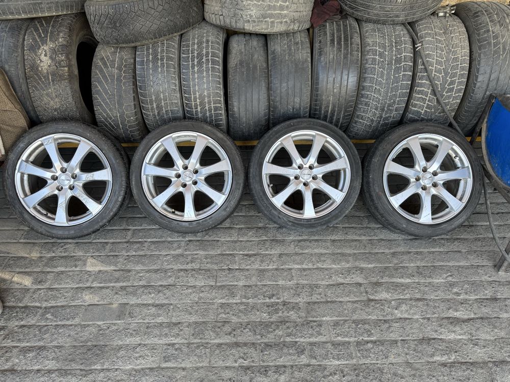 Продам диск на 17 размер Субару Ауди Авенсис