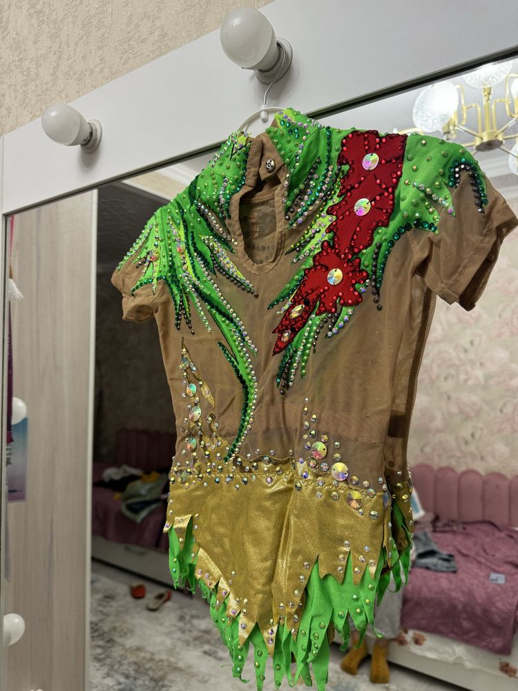 Купальник для художественной гимнастики