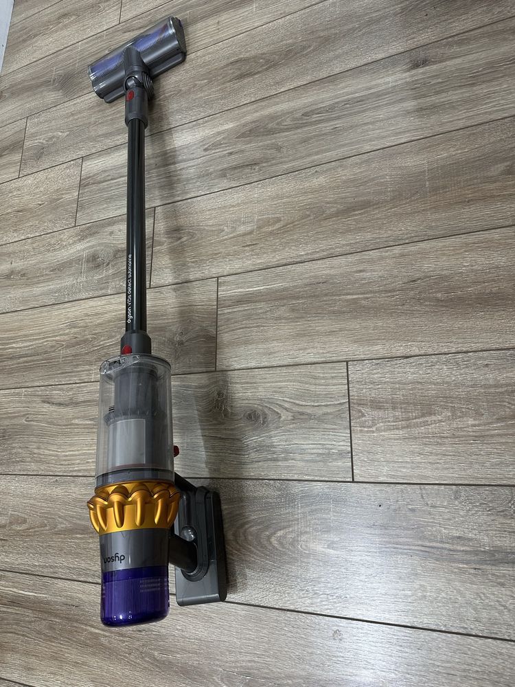Продам dyson пылесос