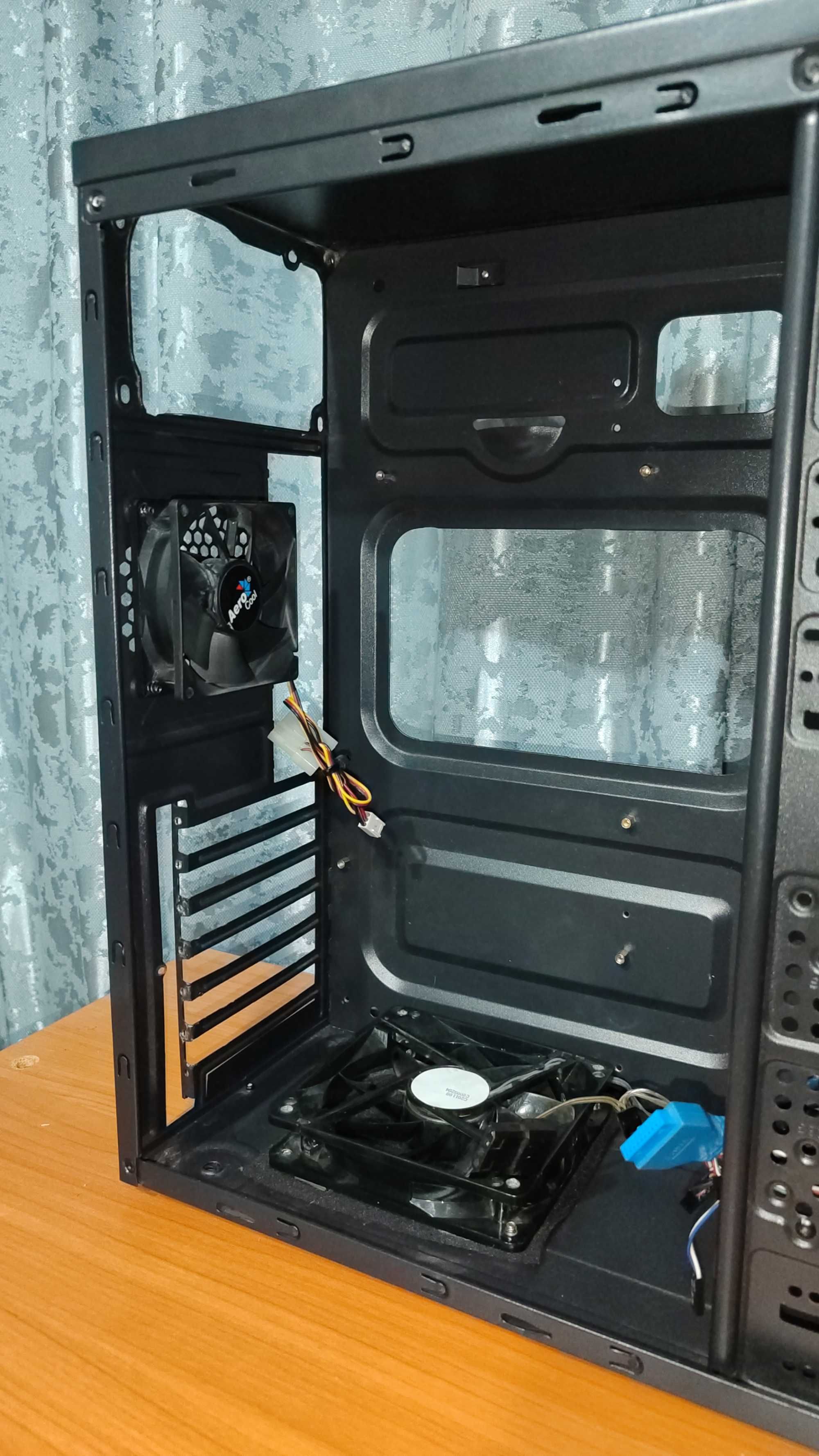 Корпус системного блока AeroCool