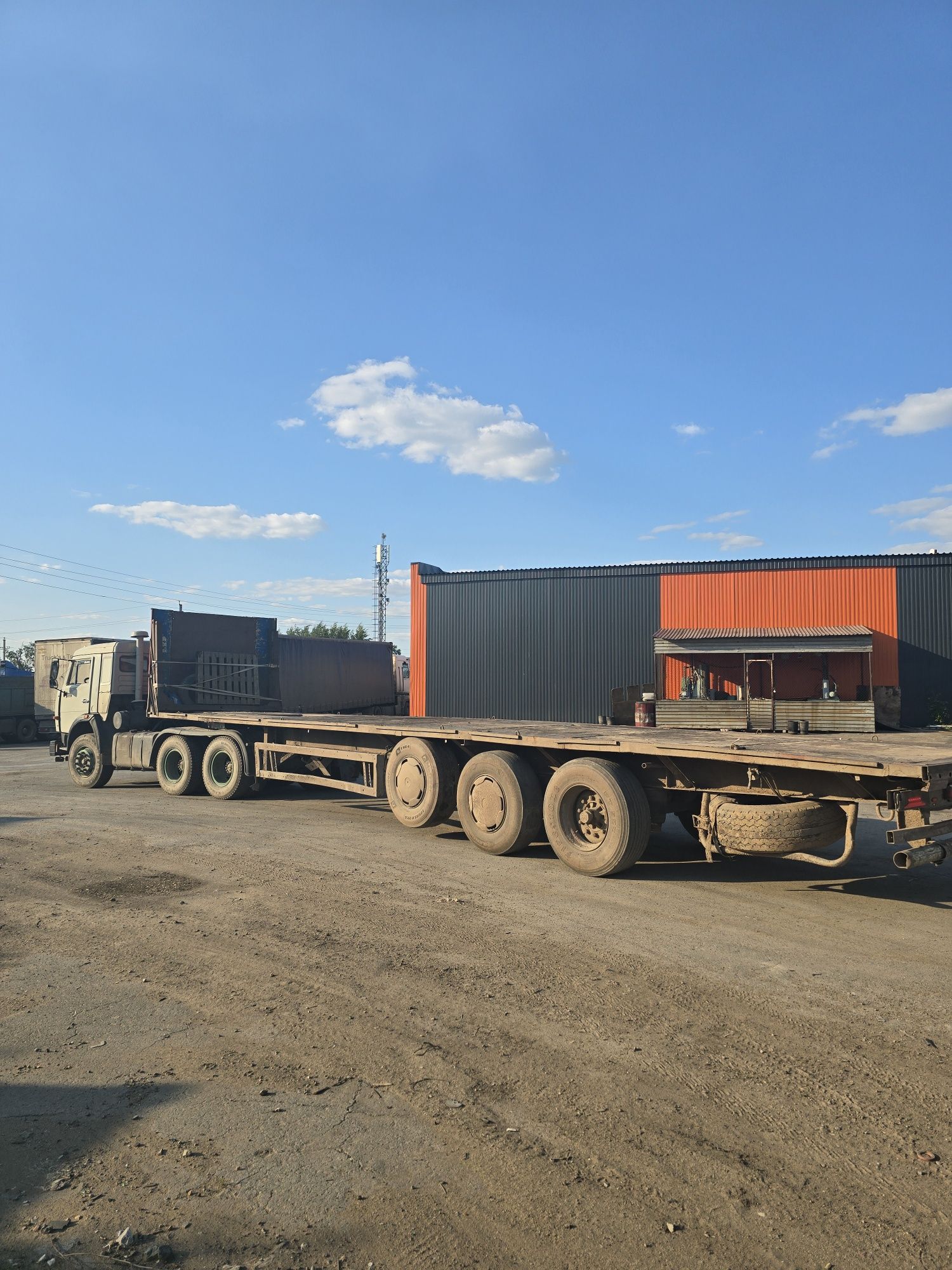 Продам камаз евро 2 с прицепом