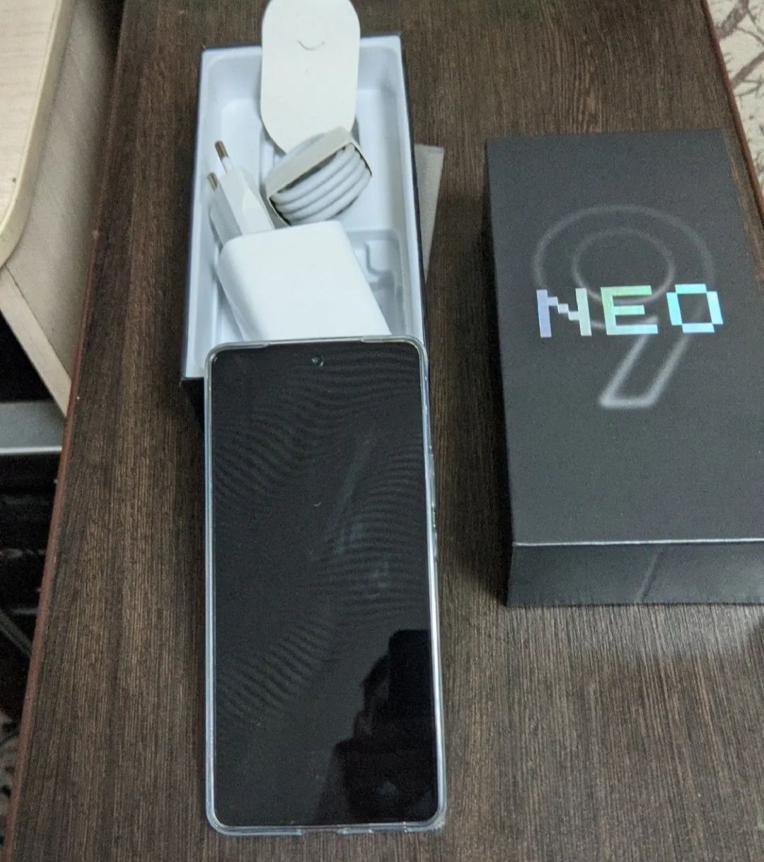 IQOO NEO 9, 12/256гб
