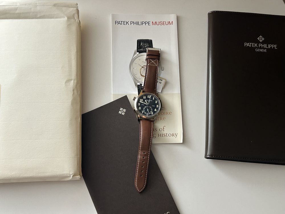 Мужские часы Patek Philippe 5524G-Calatrava Pilot Travel Time