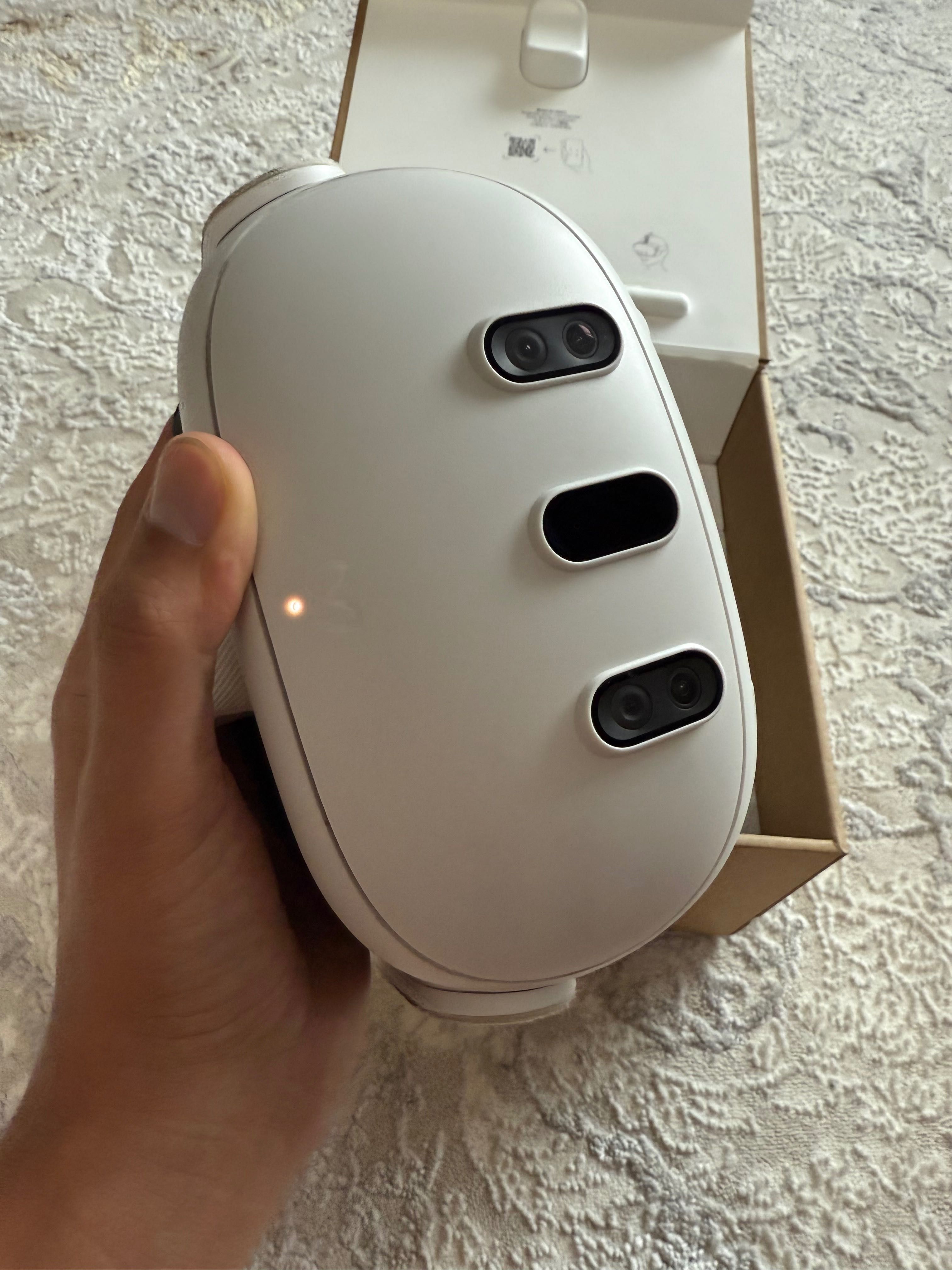 Продам Oculus Quest 3