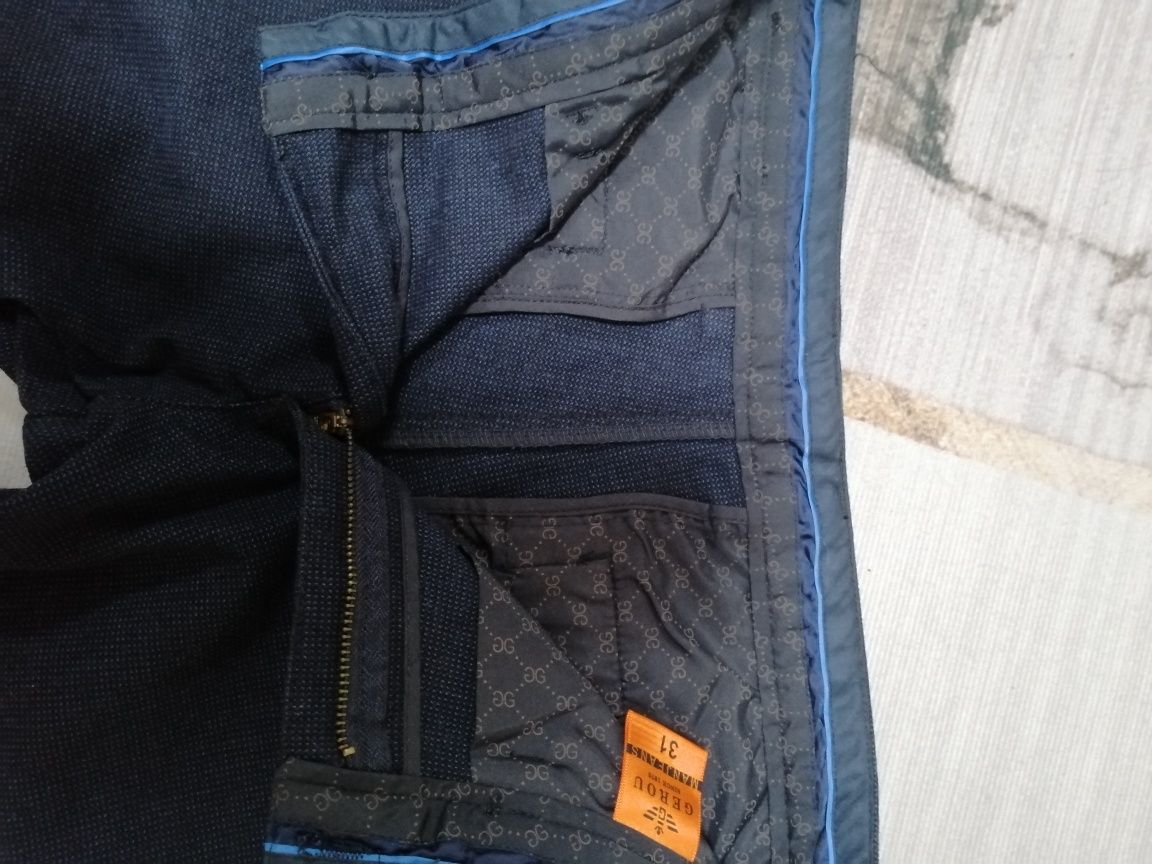 Продам брюки. Размер 31. Состояние идеальное