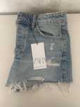 Женские шорты фирмы Zara