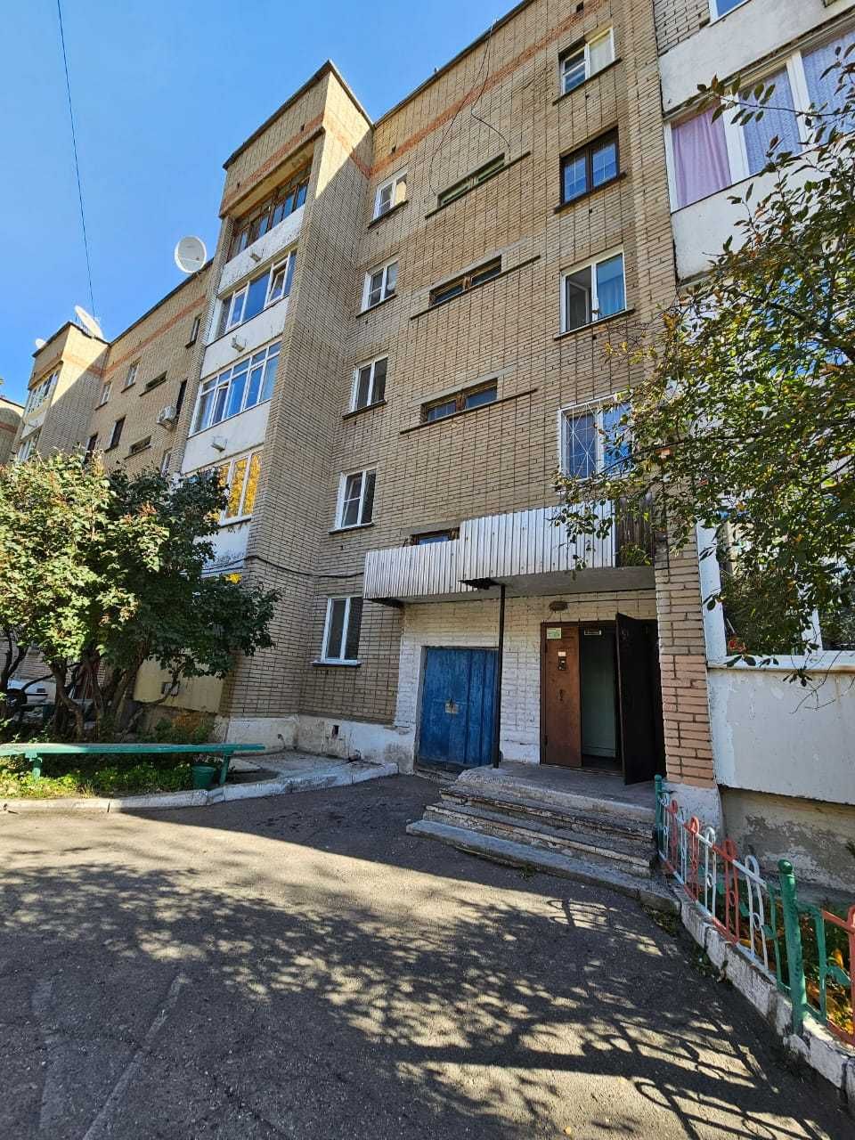 Меняю 1/5 ку ул.Славского 58 2/5,на 2 х.ком.кв.или 3х .ком. или продам