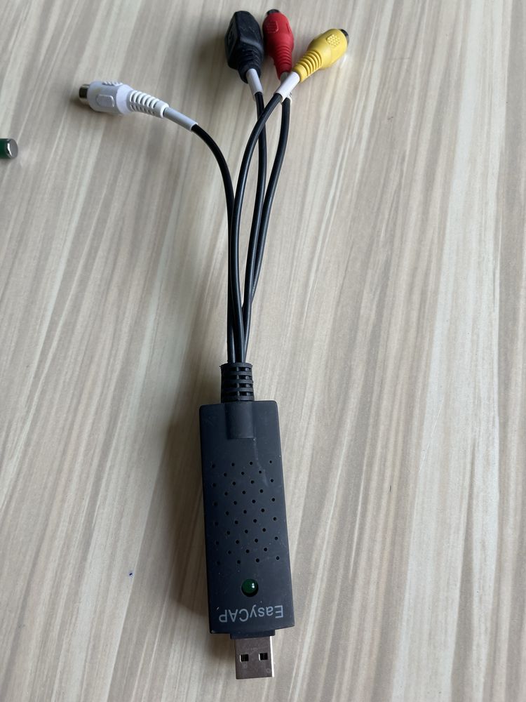 Устройство видеозахвата EasyCAP USB Video Capture