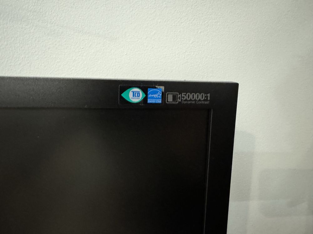 Продам монитор ЖК SAMSUNG SyncMaster E1920