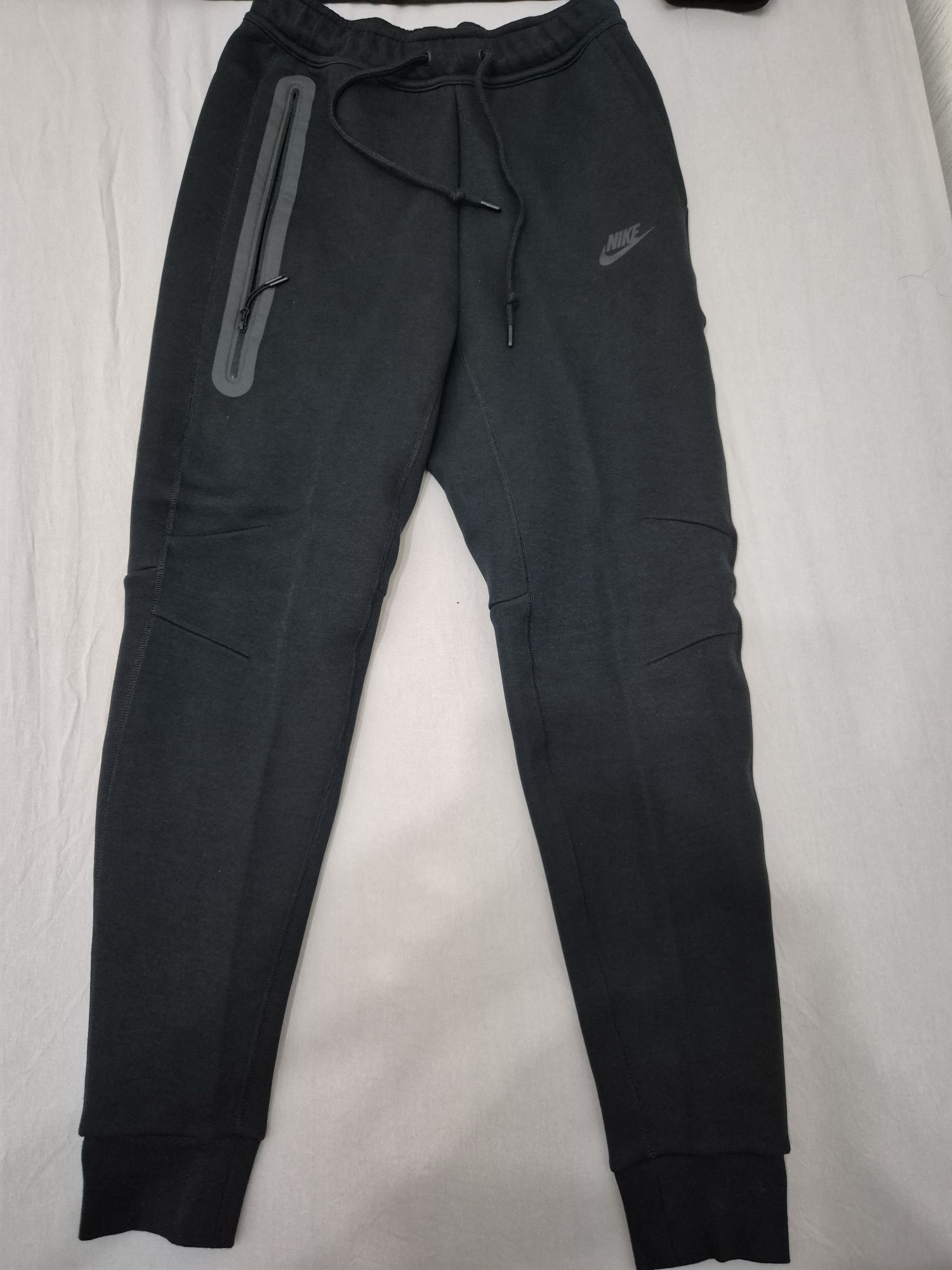 Nike tech fleece original new