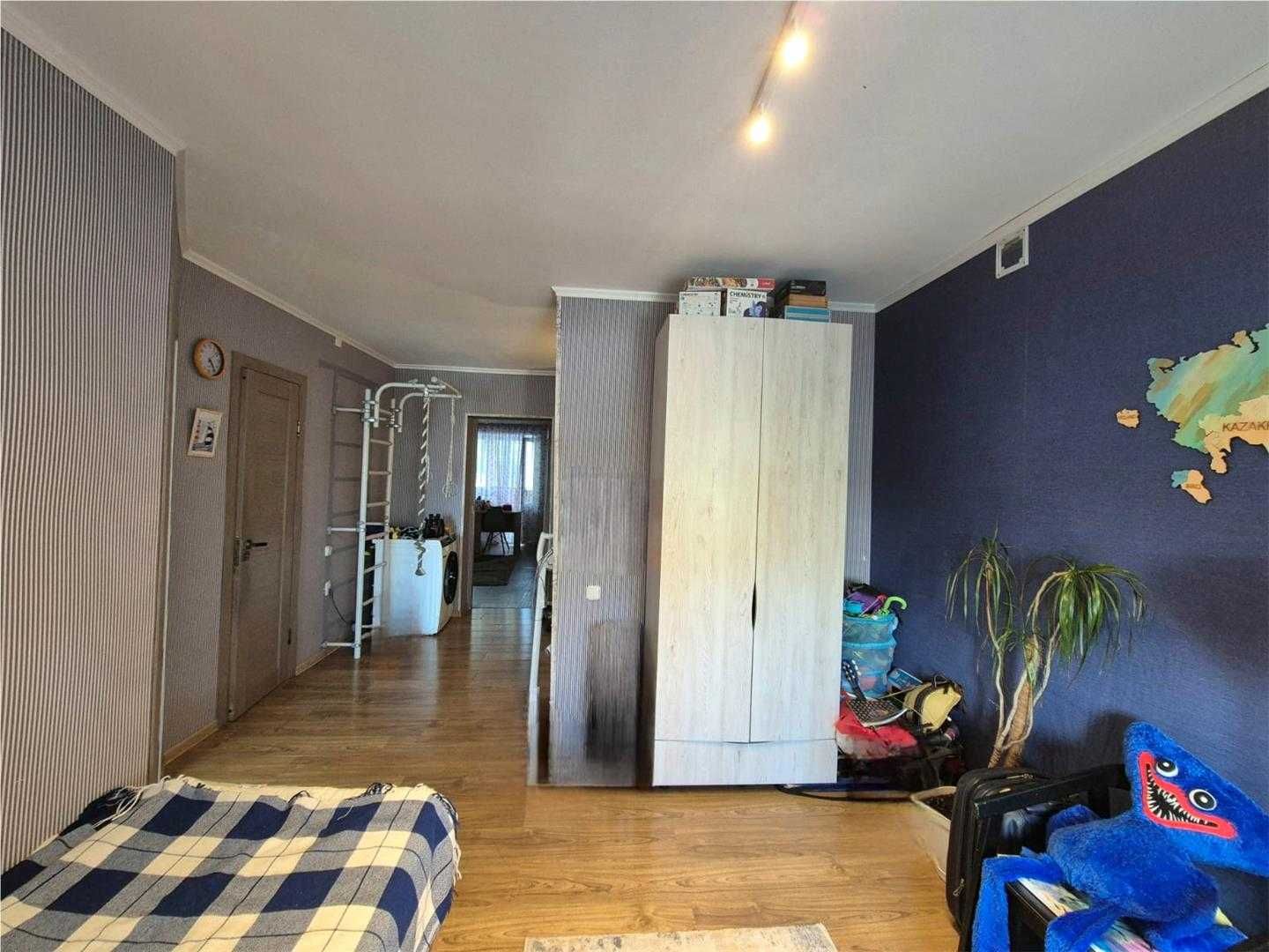 Продам 2 комн квартиру на Горке Дружбы, на 1/5 эт блочного дома 2005