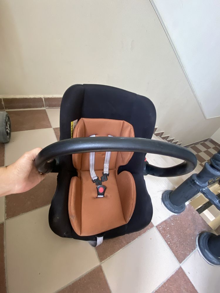 Продается Автокресло
