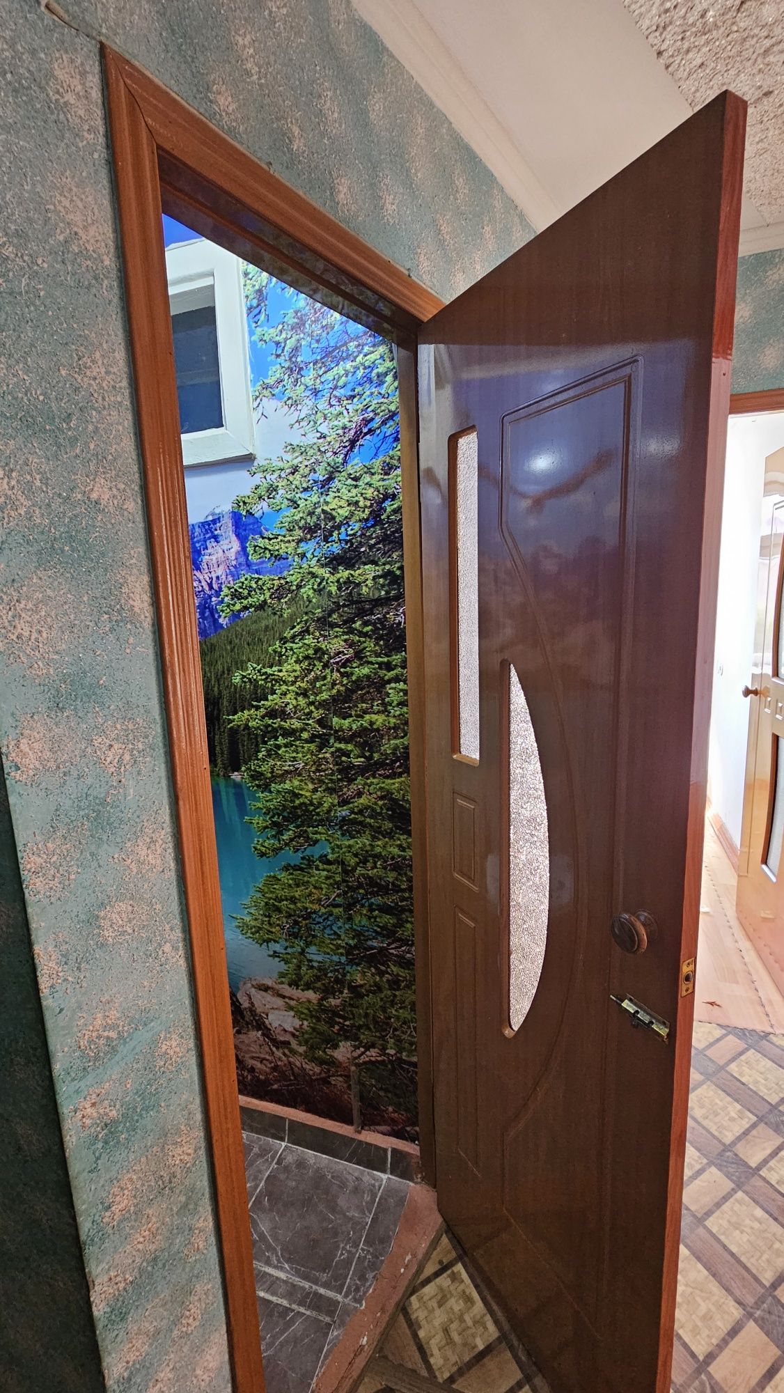 Есік. Ағаш есік (дверь)