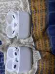 AirPods есть 3 есть про могу сразу 2 продать
