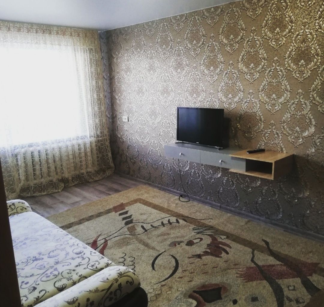 1 ком квартира по суточно и по часам в центре города есть wi -fi