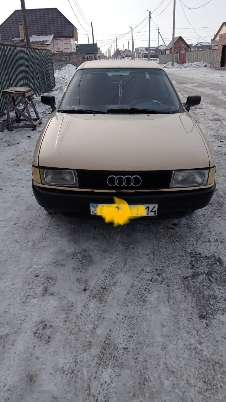 Продам Ауди 80. Карбюратор  ,оцекованый КПП механика  состояние