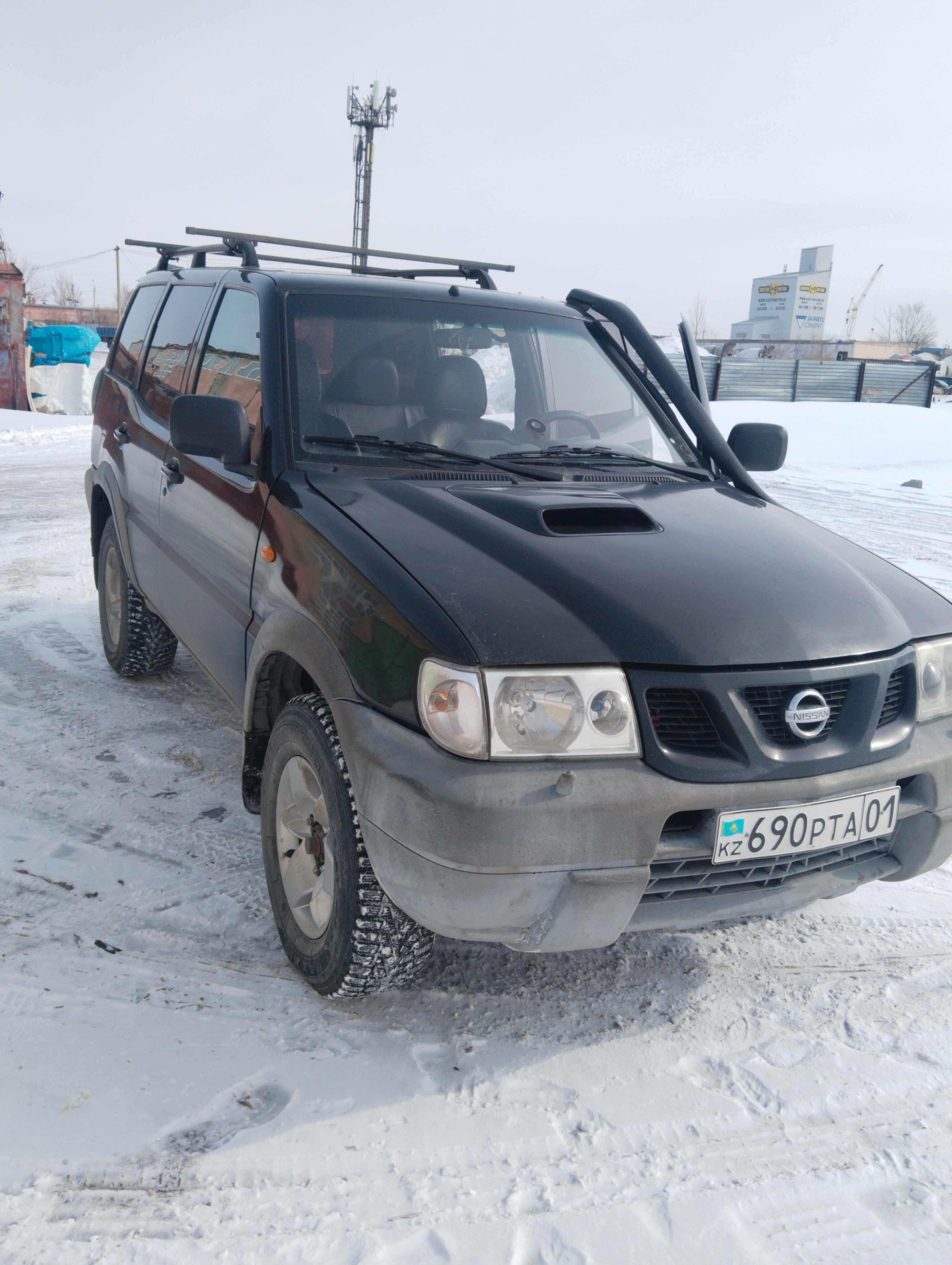 Продам  авто Ниссан Тирано