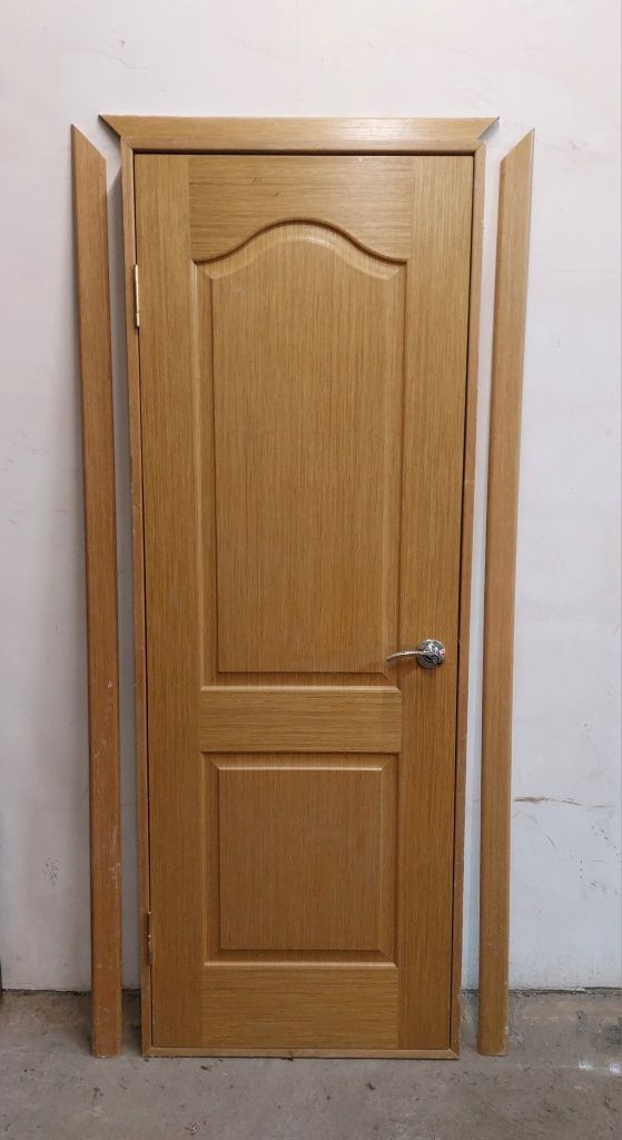 Продам дверь б/у .70/200 в хорошем состоянии, обналичка с одной само