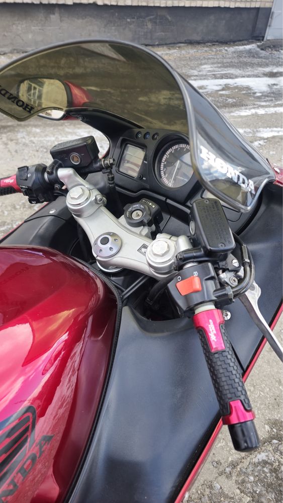 Honda cbr 1100 xx blackbird