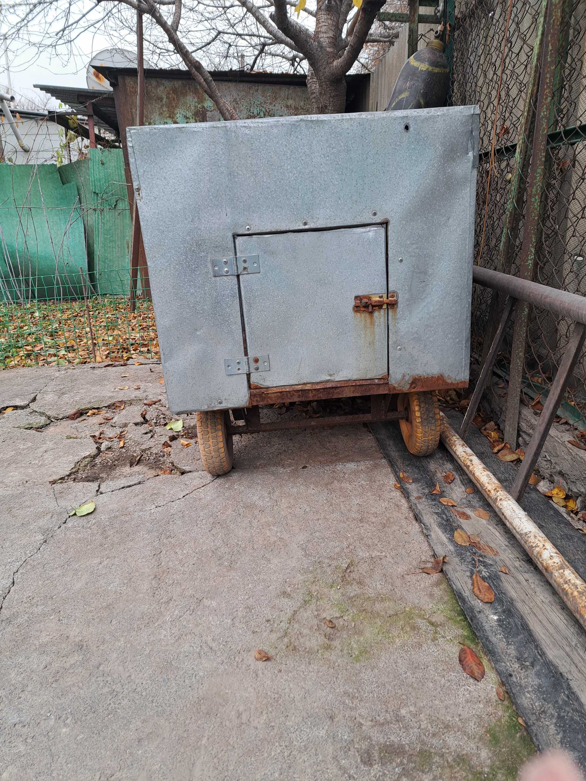 Тачка для продажи плова