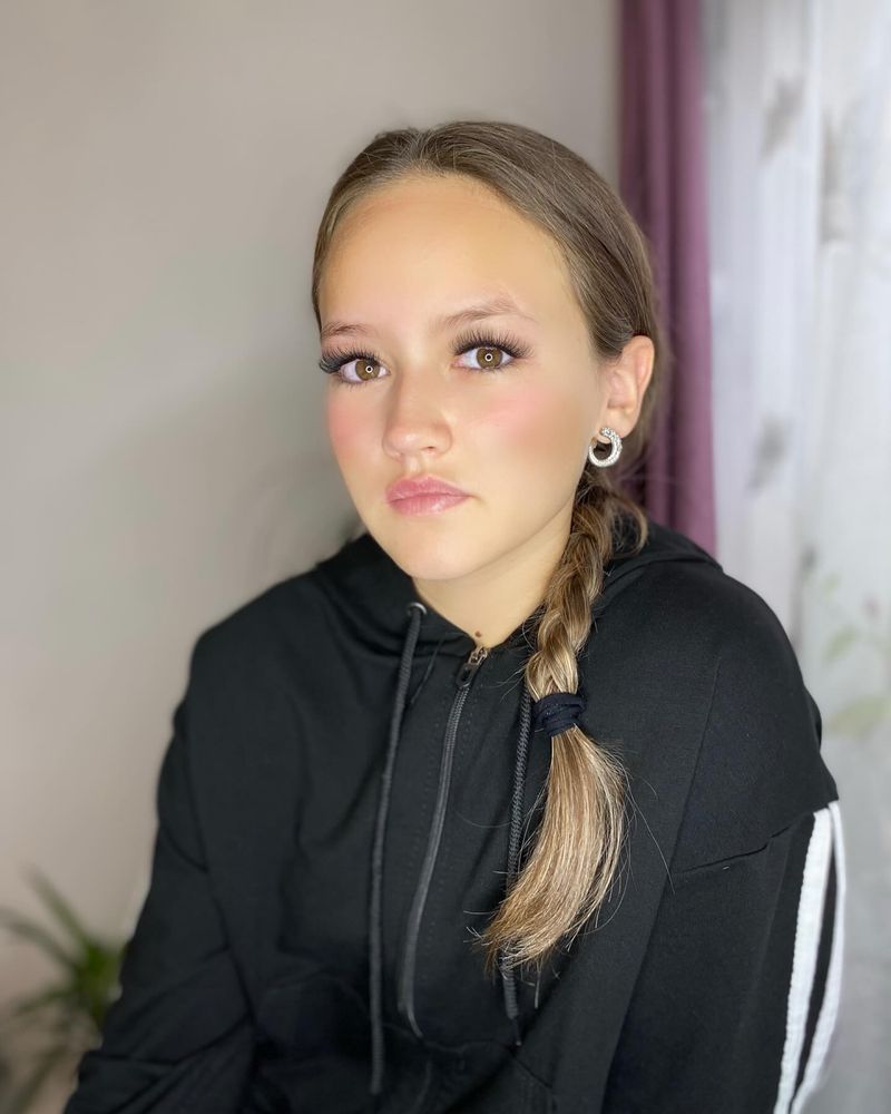 Наращивание ресниц качественно!!