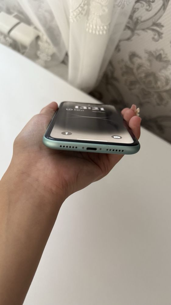 iphone 11 (76%)полный комплект