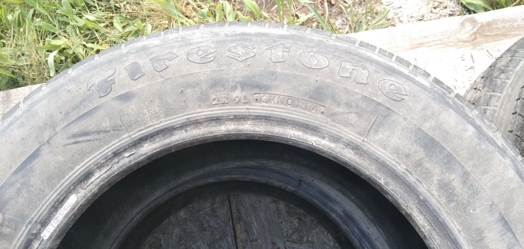 Продам шины в хорошем состоянии.