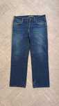 Продам джинсы Wrangler