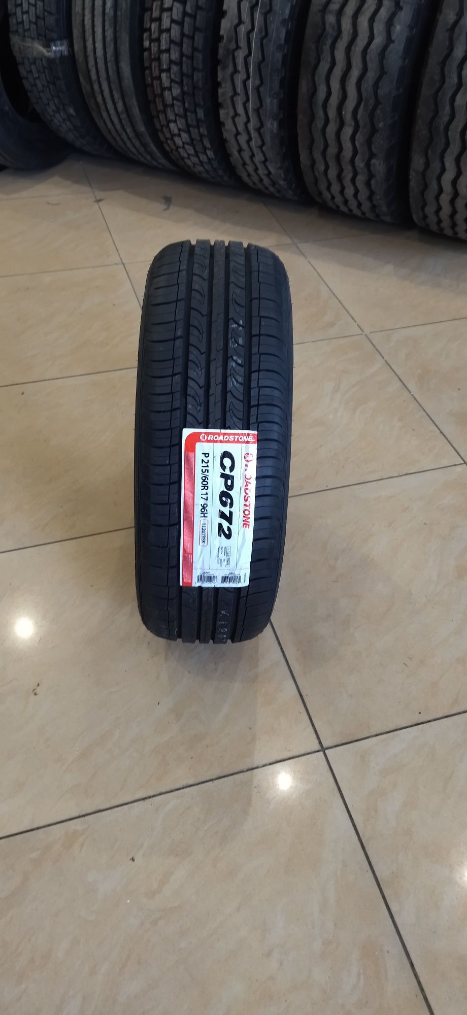 215/60R17 CP672 ROADSTONE