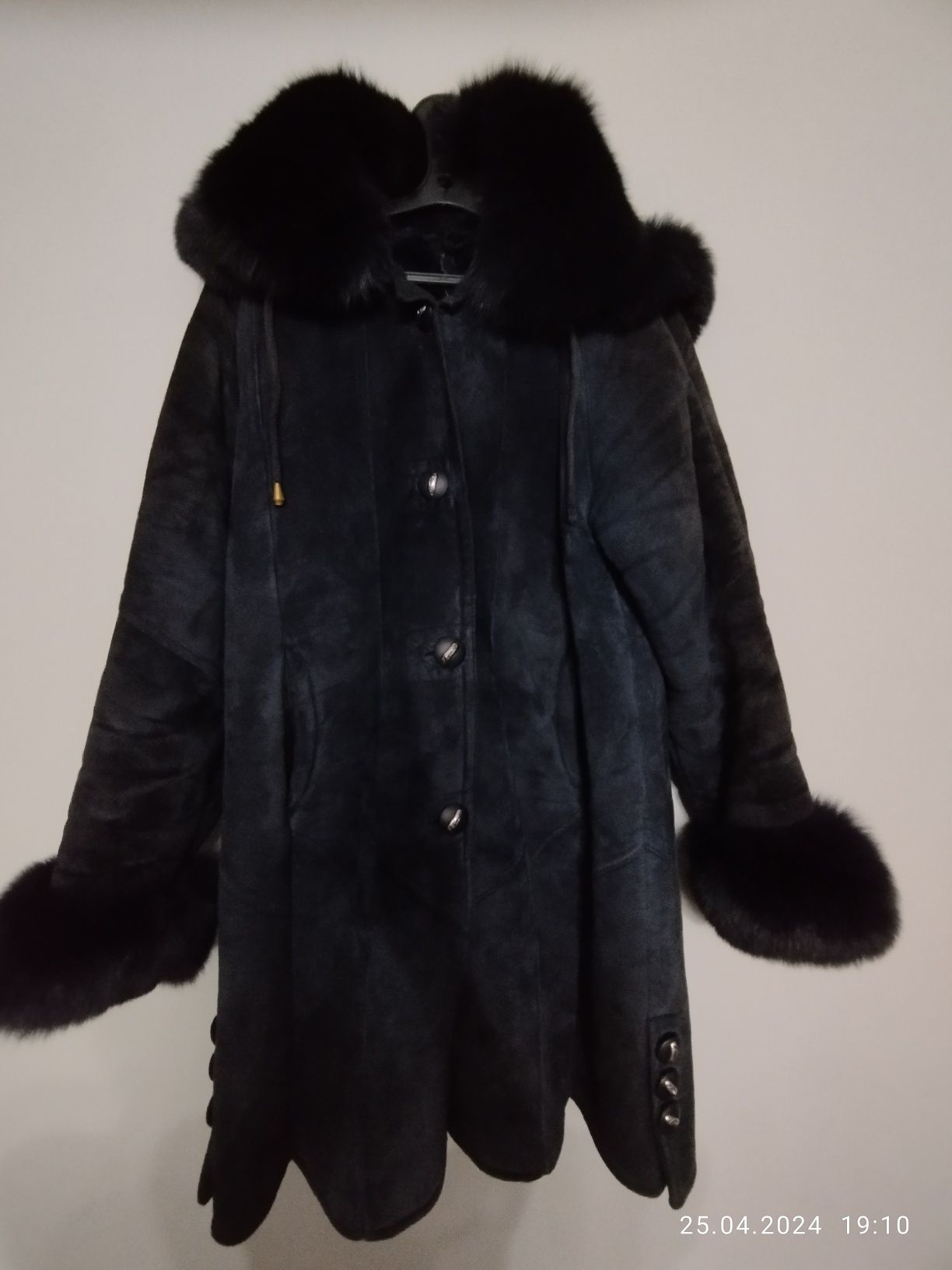 Продам дублёнки размер L, XXL