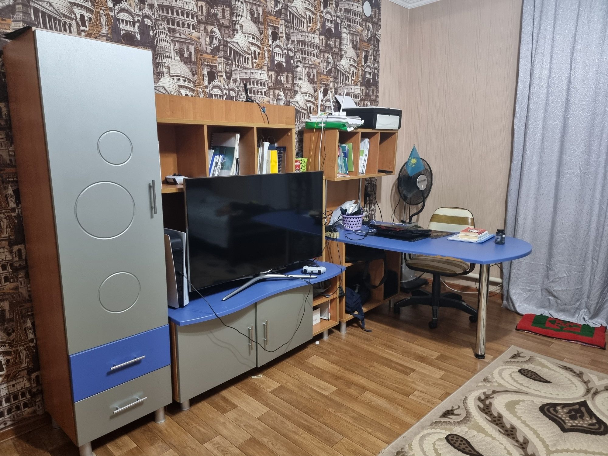 Продам подростковый гарнитур