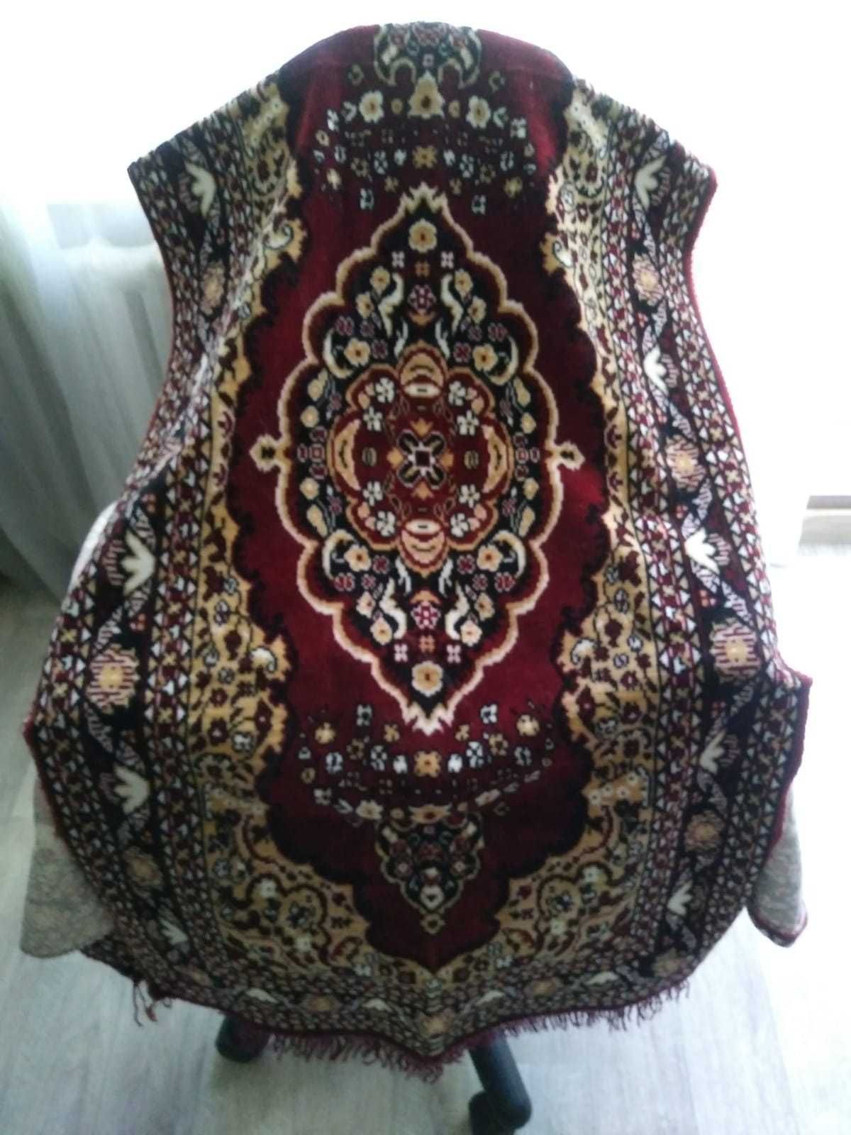 Накидки на кресло, 2 комплекта.