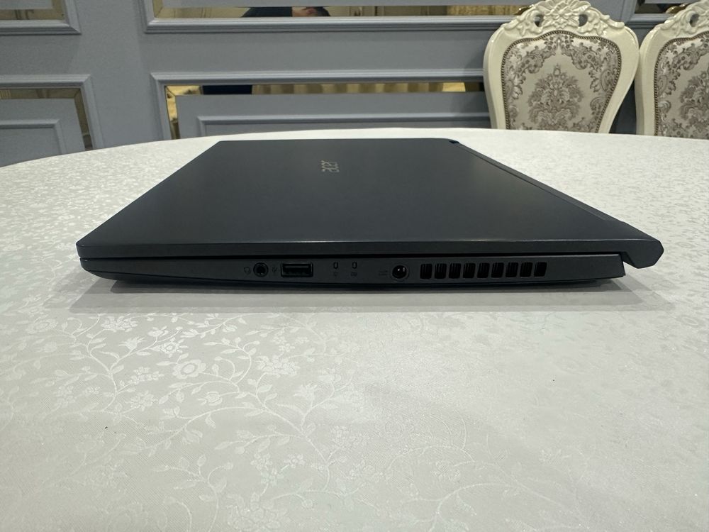 Ноутбук Acer Aspire 7