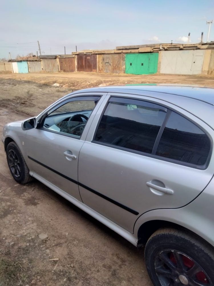 Продам машину Skoda  обмена нет только продажа